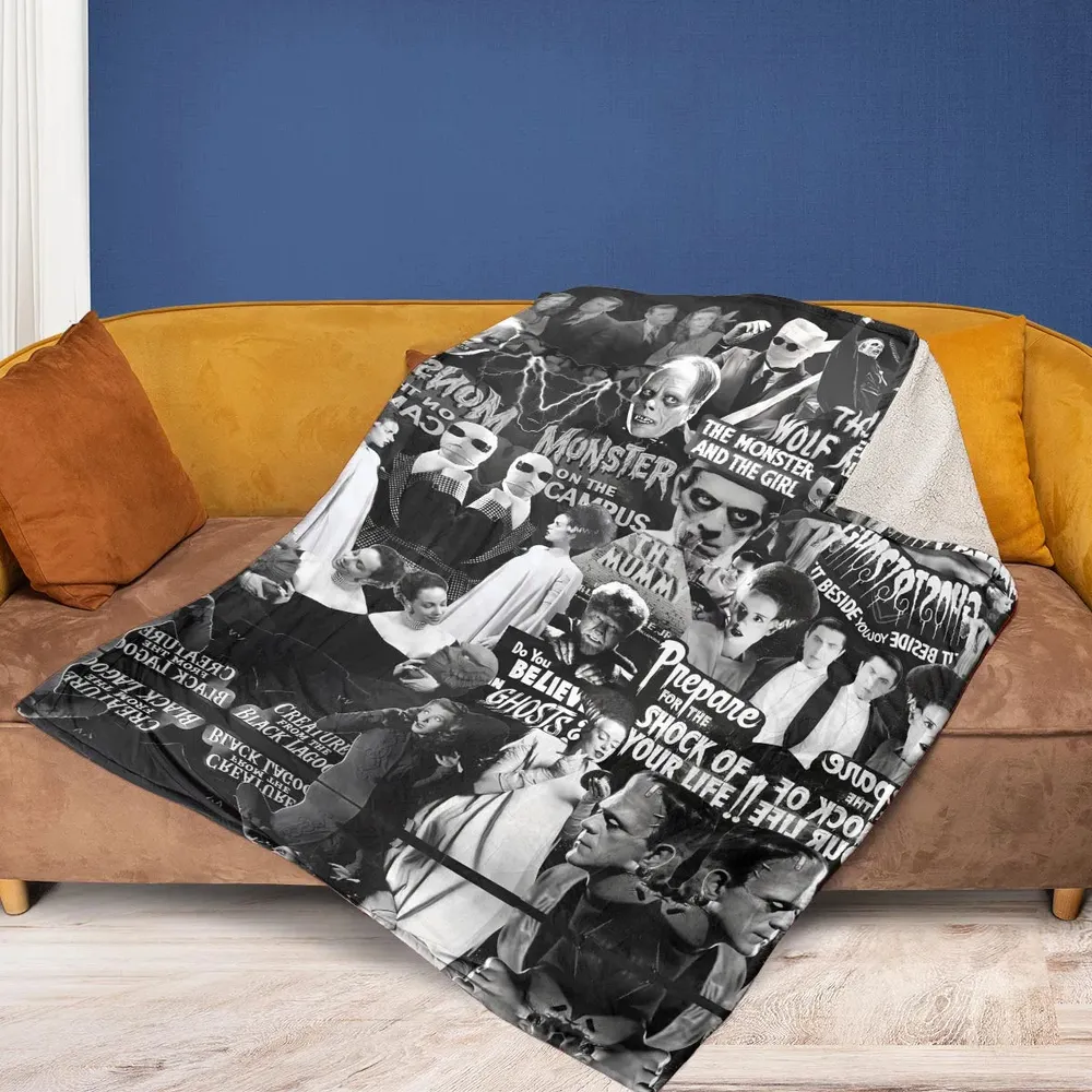 Universal Monsters Pattern Fleece Blanket - 2