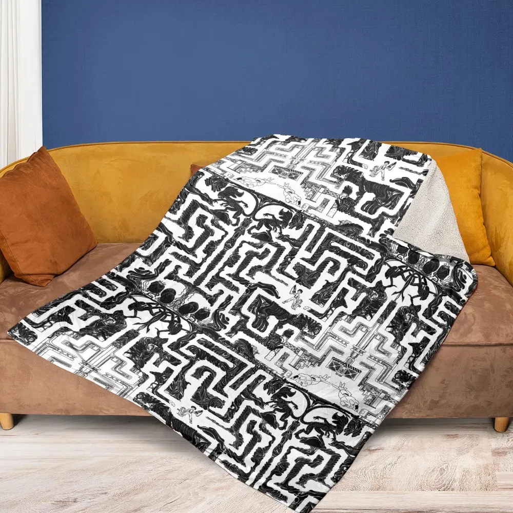 Xenomorph Alien Maze Fleece Blanket - 2