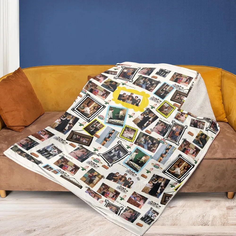 FRIENDS Fleece Blanket - 2