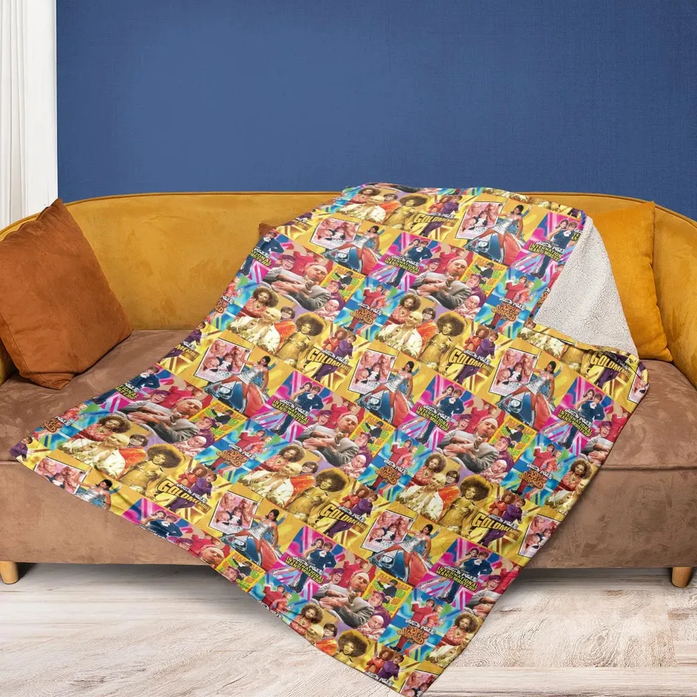 Austin Powers Gold Member Fleece Blanket - 2